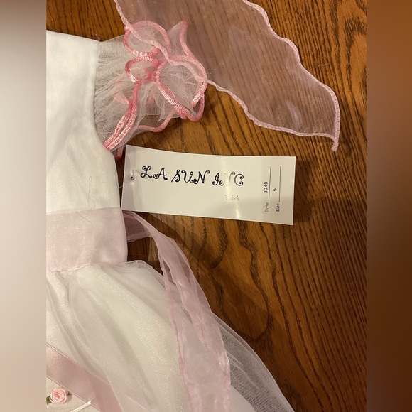 NWT pink white tutu dress with matching hat - Picture 2 of 4